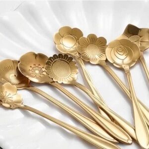 NEW 8pcs Stainless Steel Flower Spoons